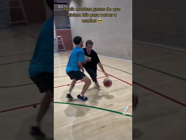 Vídeo relacionado con DIOTSR Pantalones cortos de baloncesto para hombre, con cordón, para correr, entrenamiento, verano, pantalones cortos casuales, 04 Rayas Azul Naranja, X-Large