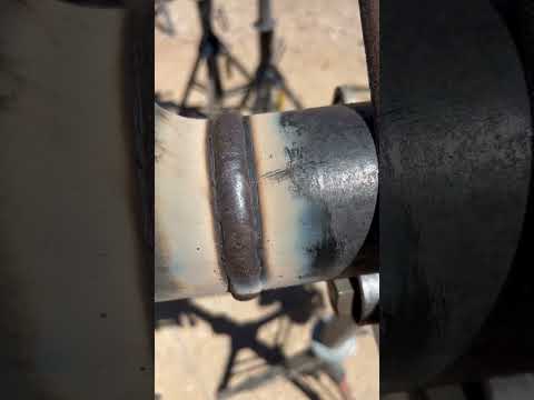 3” rollouts using Bohler 1/8” 7018 #pipeline #satisfying #welder #welding