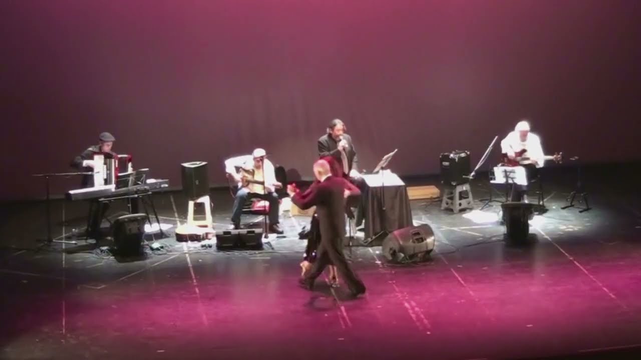 Juana García y Julio Robles - "Sous le Ciel de París" - 2014