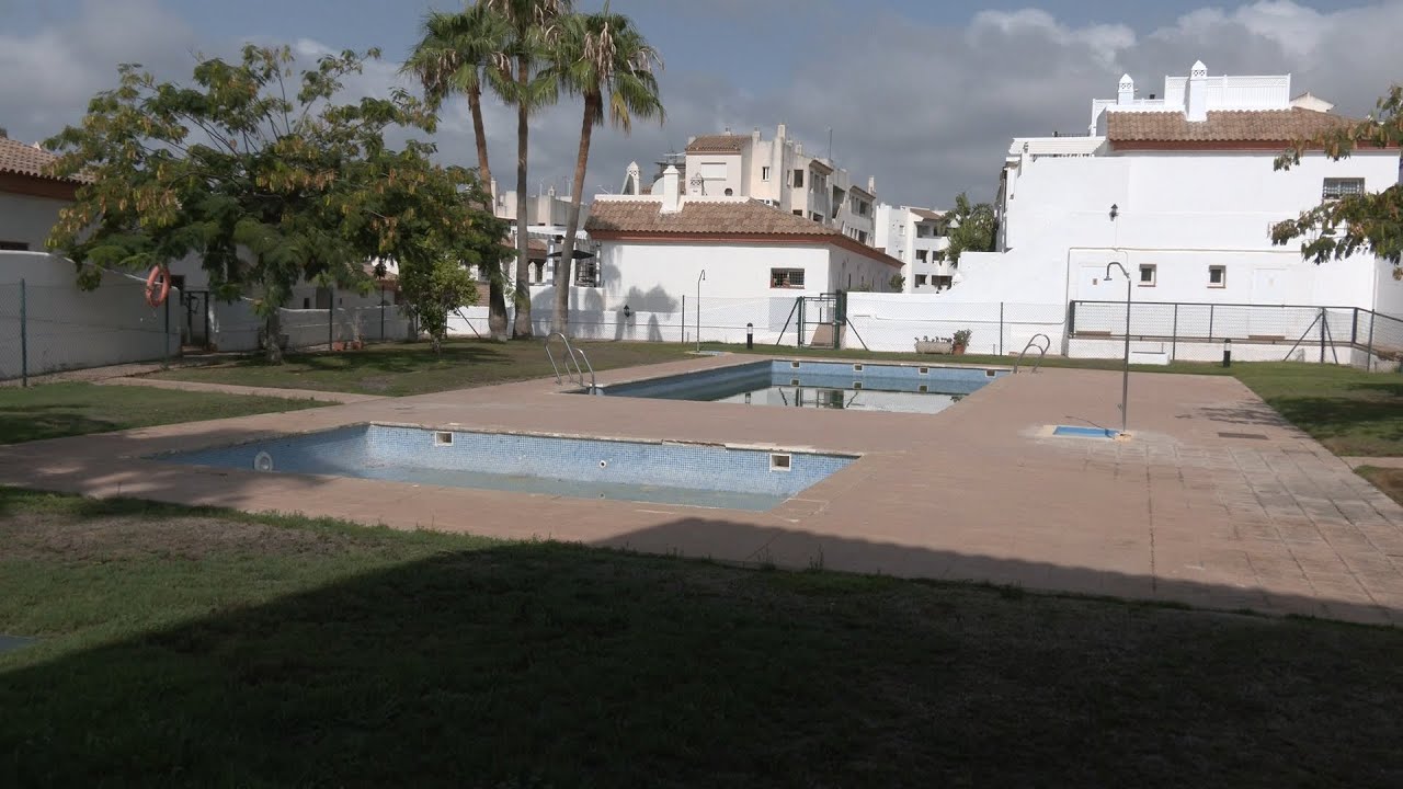 Reunión en alcaldía sobre Royal Manilva