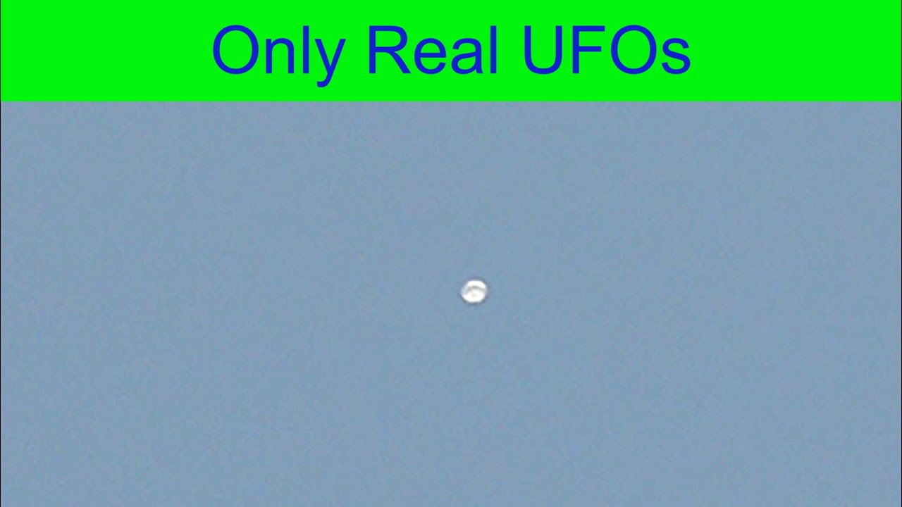 UFO | Flying saucer filmed during daytime over Wisconsin.