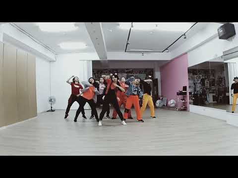 BTS Anpanman 麵包超人A組 2 dance cover by ManManDance
