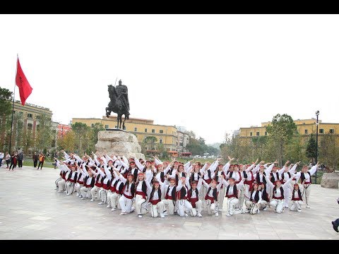 Turgut Ozal College - Rroftë Shqipëria Video