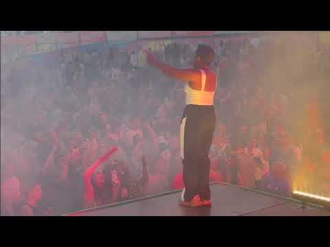 Milkshake Festival 2025 Jennifer Cooke Live