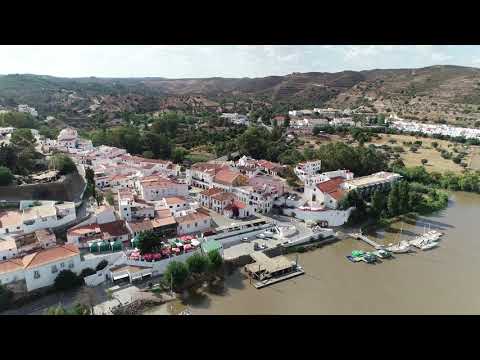A scenic flight above Alcoutim by the Rio Guadiana - Portugal