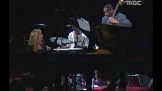 Diana Krall - I Love Being Here With You.flv