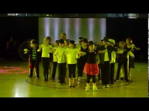 Beat It-Kids Dance to Micheal Jackons Beat it