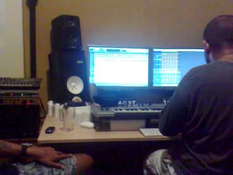 Random Soul & Andy Ward (Soul Central) in the studio in Sydney (jan 2010)