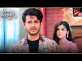 Akshara Abhinav के परशानी का कारण पूछती है Yeh Rishta Kya 