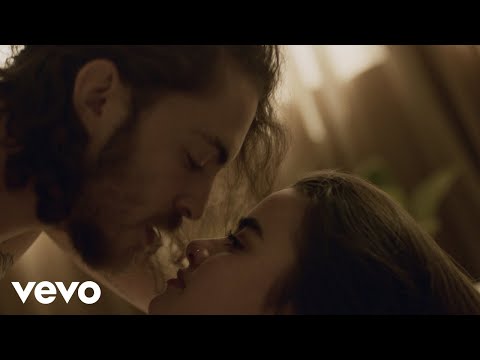 Dennis Lloyd - Never Go Back (Official Video)