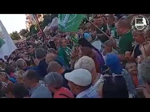 Kibice ChKS ARKA Chełm na prezentacji drużyny podczas dni miasta Chełm