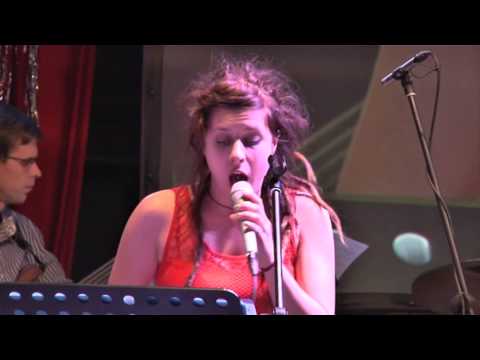 Swingové Vánoce 2012 - Big Band Pavla Písteckého & Sisa Fehérová - Wonderwall