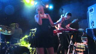 Gabriella Cilmi...Hearts Don&#39;t Lie live @ The Bodega,Nottingham.28/05/14.
