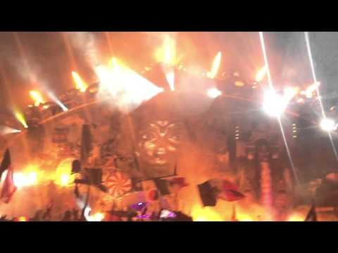 Tiesto & Yellow Claw - Life @ TomorrowWorld 2015  (Day 1)
