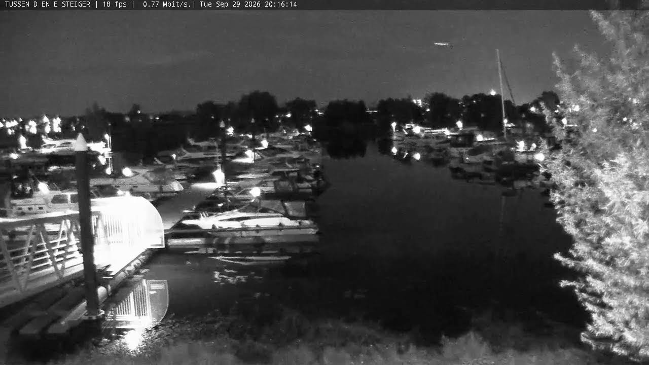 Live webcam view of Roermond Marina PTZ Camera 5