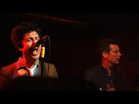 The Coverups (Green Day) - Walking Out on Love (The Nerves cover) – Live in San Francisco