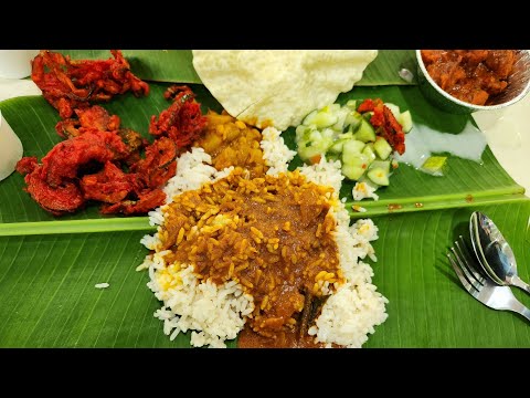 Comer no Restaurante Sri Nirwana Maju #bananaleaf