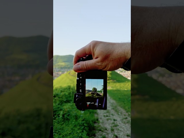 Vídeo relacionado con MegaGear MG1980 Ever Ready - Funda de Piel para cámara Fujifilm X Series X-E4, Color marrón