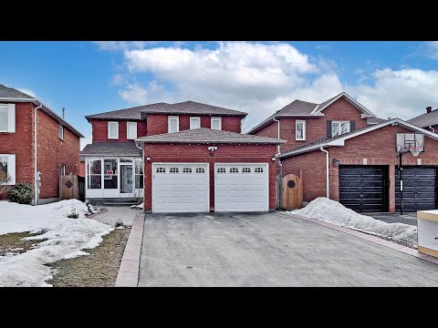 72 Keeble Crescent, Ajax