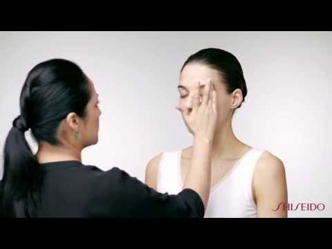 SHISEIDO NATURAL FINISH CREAM CONCEALER 5 (Deep Bronze) video