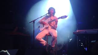 Aldous Harding - Swell Does the Skull (live @ Feeërieën)