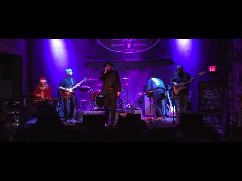 Malford Milligan featuring Deep In It