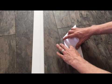 Perfect 45 degree angle - with a piece of paper. No mitre required!