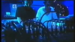 Underworld - Jumbo (Live on the Joe Wiley show 1998)
