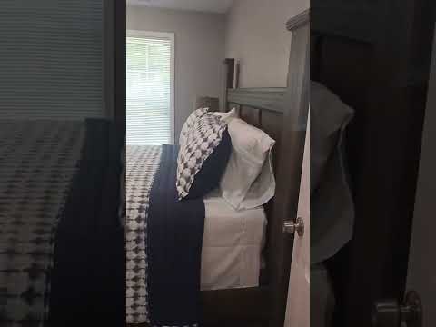 Modern Grove Park MASTER SUITE!!!  FULLY FURNISHED!!!  All Utilities/High-Speed Wifi/Parking FREE!!!