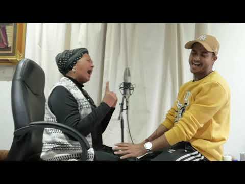 Aladdin - A Whole New World (Mother/Son Duet)