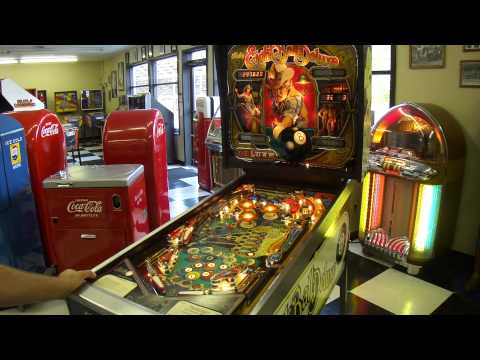 FOR SALE RARE 1984 BALLY EIGHT BALL DELUXE PINBALL MACHINE 'THIRD VERSION'