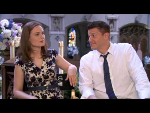 Emily Deschanel & David Boreanaz "The Woman in White" Behind the Scenes