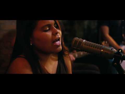 Débora Cristina + Jhonny Camargo - Hoje Tem Cor (SALVAON)