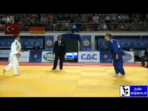 Tsvetelina Tsvetanova (BUL) - Victoria Schuhmann (AUT) [-40kg] bronze