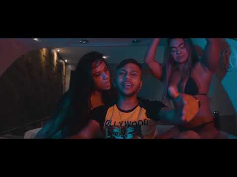 MC MENOR - SENTA GOSTOSIN - CLIPE OFICIAL