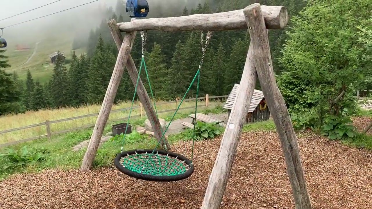 Discover the highlights of the Bort Alpine Playground.