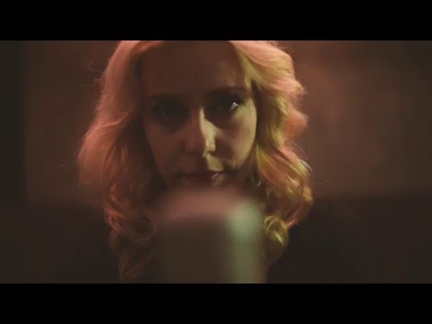 Fluentes - Plavuša (official video)