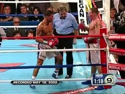 Gatti - Ward. Best round in boxing history.