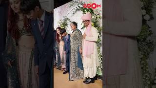 Aamir Khan poses with ex-wives Reena Dutta & Kiran Rao, daughter Ira Khan after her wedding😍 #shorts