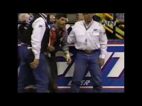 Cody Custer vs Against The Wind - 00 PBR New Orleans (86.5 pts)