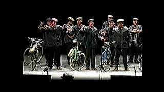 Los hombres de la bicicleta – Preliminares – COAC 1998