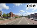 Drie jonge vrouwen gestoken door fietser(s)