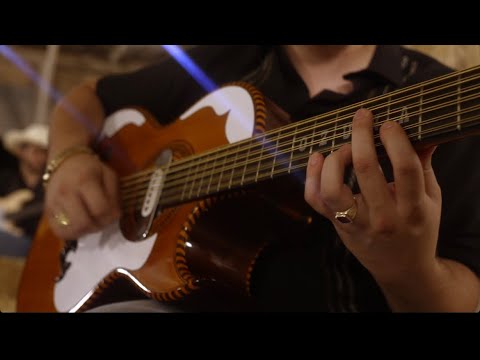 Los Rinches - Mi Castigo (En Vivo)