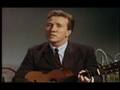 Marty Robbins Sings 'Summertime.'
