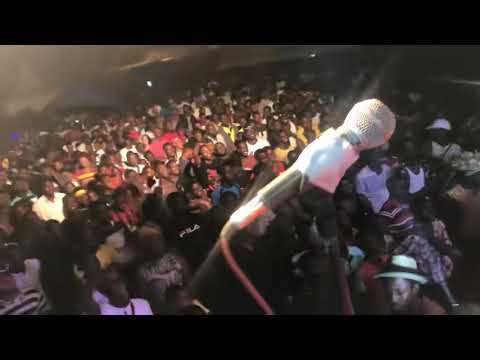 BANDYBWOY PERFORMS AT 2017 CHALE WOTE - JAMES TOWN 🇬🇭🎶🎤🏟️