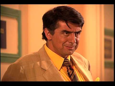 Mirando solo espera que a Pacho lo atrape la policía