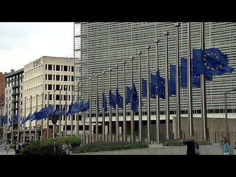 هيلموت كول تحية إجلال من بروكسل