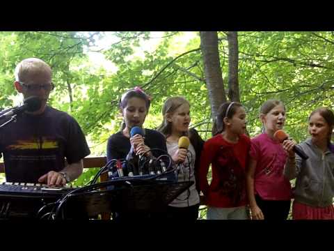 fa-ti o corabie - Tabara Moneasa -copiii din Sambateni