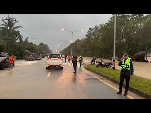 Land unter in Thailand - Zehntausende nach Dauerregen obdachlos