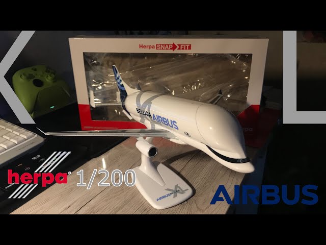 Vídeo relacionado con Herpa Snap-Fit avión en Miniatura Airbus Industries BelugaXL - XL#6 - F-GXLO XL#6", Miniatura a Escala 1:200, Pieza de colección, Modelo con Base, plástico